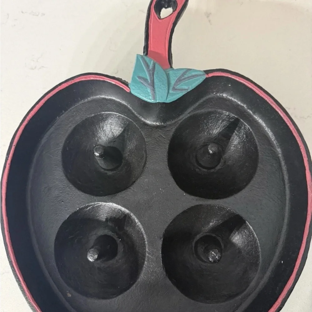 Vintage Cast Iron Apple Shaped Apple Baker Baking Pan Skillet Bakeware - Picture 5 of 6